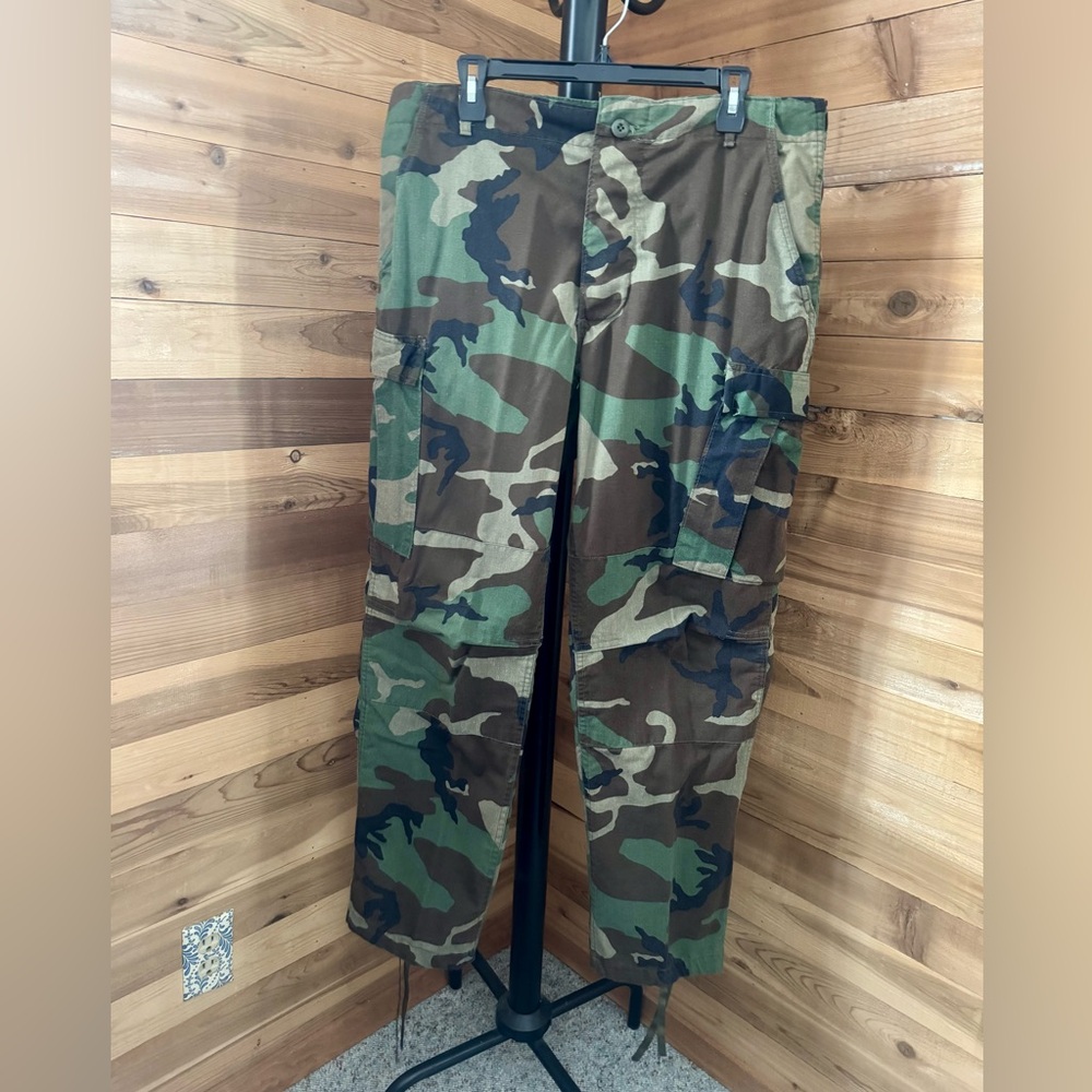 Vintage 80s Woodland Camo US Army BDU Cargo Pants Tactical Military Medium Long